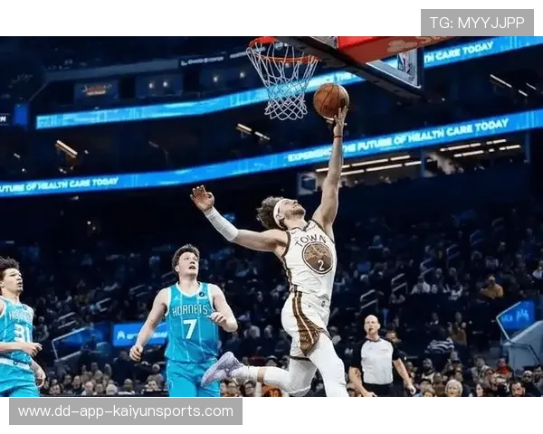 勇士外线火力全开,三分雨落下