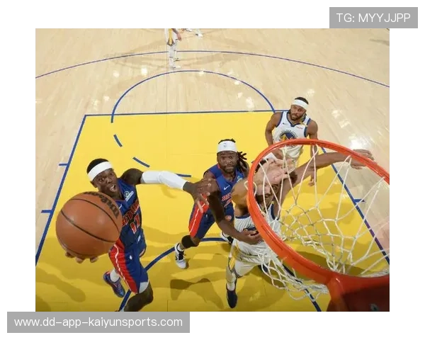 追梦格林赞赏活塞青年军，底特律篮球重回争冠列